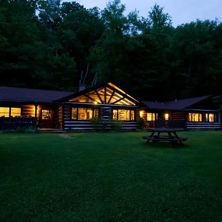Creekwalk Inn Bed And Breakfast With Cabins